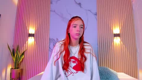 Snapshot of alana_333 chatting on 3, 10, 2025 A L A N A online show from 3, 10, 2025