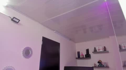 Maeve  online show from 30, 1, 2025