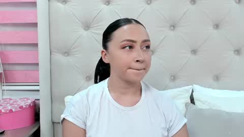 Alana  online show from 25, 7, 2026