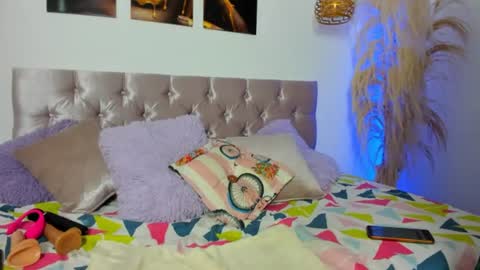 alana_vega69 online show from 10, 6, 2026