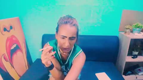 alanadelray online show from 11, 1, 2025