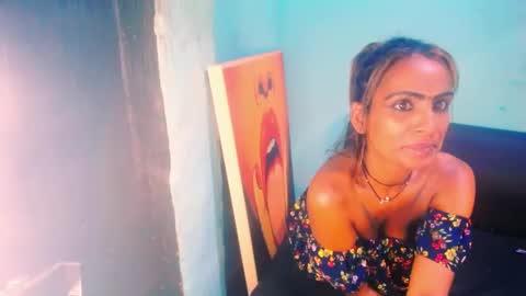 alanadelray online show from 23, 1, 2025