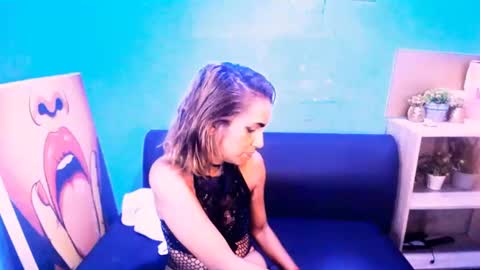 alanadelray online show from 8, 2, 2025