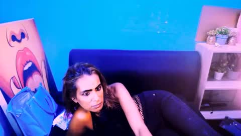 alanadelray online show from 11, 2, 2025