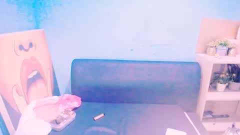 alanadelray online show from 19, 2, 2025