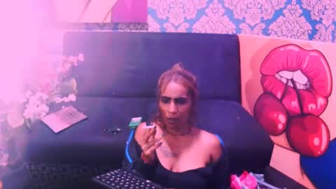 alanadelray online show from 27, 2, 2025