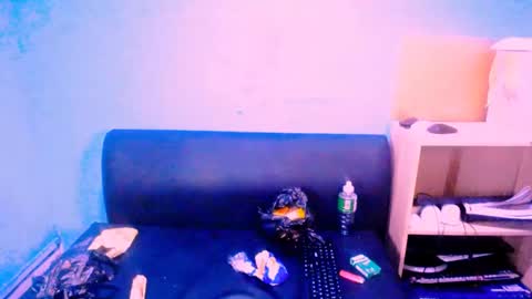 alanadelray online show from 5, 3, 2025