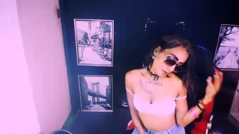 alanadelray online show from 19, 11, 2025