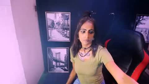 alanadelray online show from 26, 11, 2025