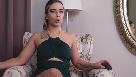 AlanaMilani online show from 25, 2, 2025
