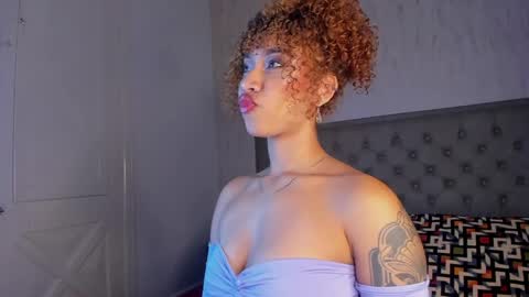 Snapshot of alanaxbrown chatting on 31, 3, 2026 Tell me Alana online show from 31, 3, 2026