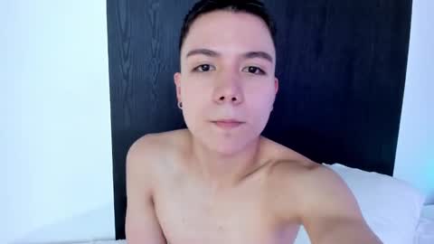 alanblack1 online show from 28, 1, 2025