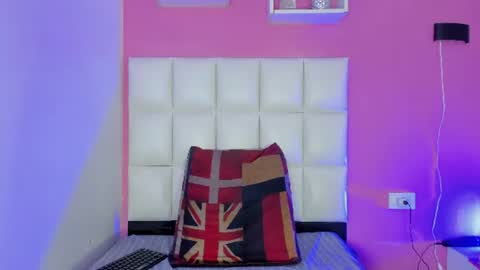 Snapshot of alanna_hot3 chatting on 21, 7, 2026 Ana online show from 21, 7, 2026