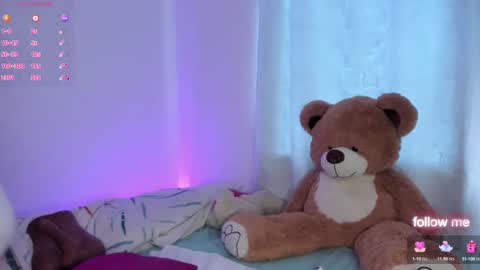 Snapshot of alannah__ chatting on 10, 9, 2025 online show from 10, 9, 2025