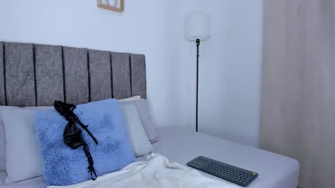 Snapshot of alannajones1 chatting on 19, 11, 2025 Alanna online show from 19, 11, 2025