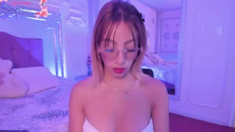 alannamilan online show from 24, 7, 2026