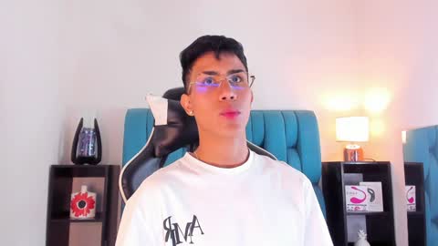 alannaughty_ online show from 24, 1, 2025