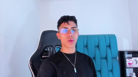 alannaughty_ online show from 6, 2, 2025