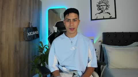 alannaughty_ online show from 6, 8, 2026