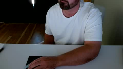 Snapshot of alaska4411 chatting on 4, 6, 2026 John online show from 4, 6, 2026