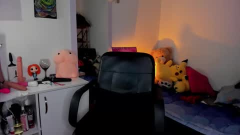 Caro online show from 19, 4, 2026