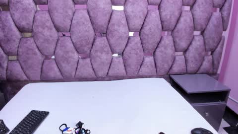 AlaSmith  online show from 2, 10, 2025