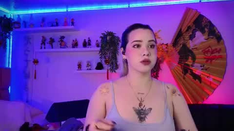 albaandthayron online show from 6, 7, 2026