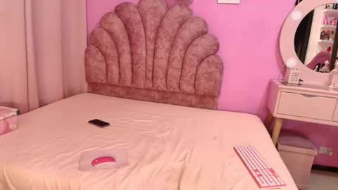 Snapshot of aldana_stone chatting on 21, 11, 2025 aldana_stone online show from 21, 11, 2025