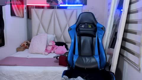 ale_noah_xxx online show from 11, 1, 2025