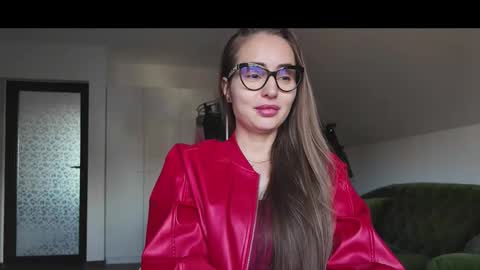 Alecssalove online show from 5, 3, 2026