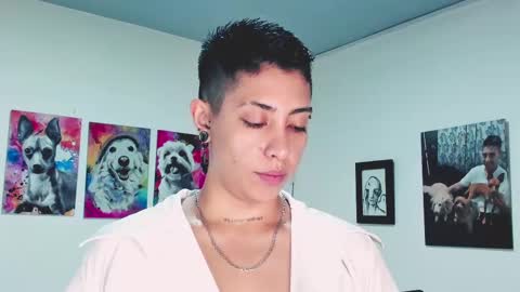 Alejandra online show from 8, 3, 2025