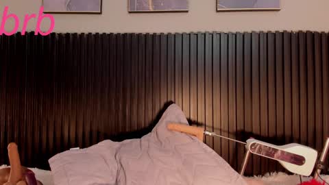 aleja__slav3 online show from 26, 2, 2025