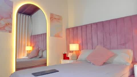 Alejandra Arango online show from 28, 12, 2024