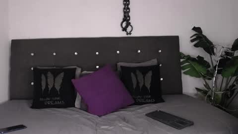 Alejandra online show from 26, 11, 2025