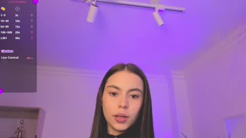 Alejandra online show from 10, 4, 2026