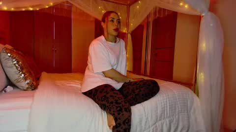 Snapshot of alejadollts chatting on 1, 2, 2026 ALEJADOLLTS online show from 1, 2, 2026