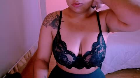 Snapshot of alejandra_conde chatting on 12, 5, 2026 Alejandra online show from 12, 5, 2026