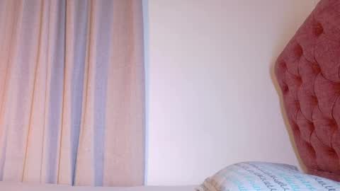 alejandra_dunn1 online show from 4, 6, 2026
