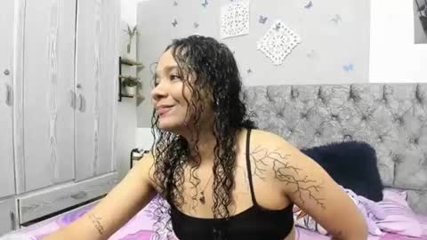 alejandra_evanss online show from 21, 2, 2025