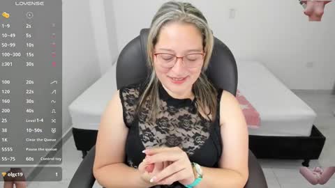 Snapshot of alejandra_milf_ chatting on 15, 2, 2025 alejandra online show from 15, 2, 2025