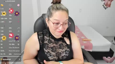 Snapshot of alejandra_milf_ chatting on 10, 3, 2025 alejandra online show from 10, 3, 2025