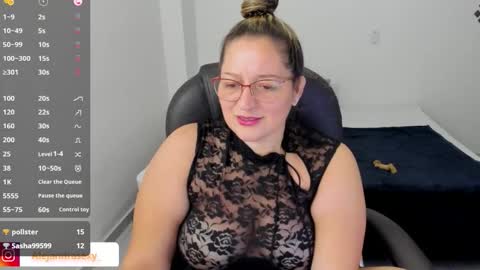 Snapshot of alejandra_milf_ chatting on 6, 3, 2026 alejandra online show from 6, 3, 2026