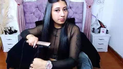 ALEJANDRA online show from 24, 10, 2025