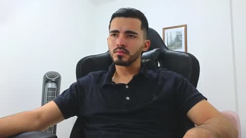 Snapshot of alejandroo_7 chatting on 6, 1, 2025 alejandroo_7 online show from 6, 1, 2025