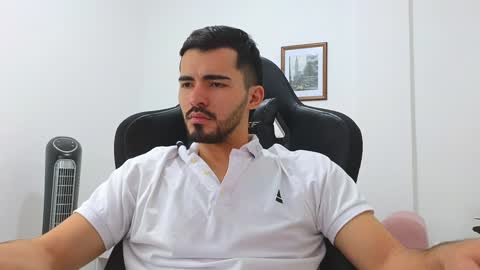 Snapshot of alejandroo_7 chatting on 11, 1, 2025 alejandroo_7 online show from 11, 1, 2025