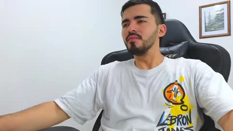 Snapshot of alejandroo_7 chatting on 15, 1, 2025 alejandroo_7 online show from 15, 1, 2025