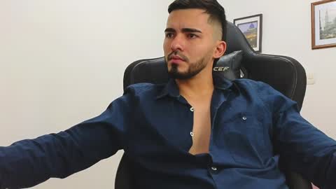 Snapshot of alejandroo_7 chatting on 21, 1, 2025 alejandroo_7 online show from 21, 1, 2025