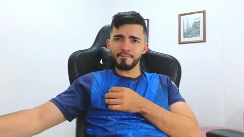 Snapshot of alejandroo_7 chatting on 24, 1, 2025 alejandroo_7 online show from 24, 1, 2025