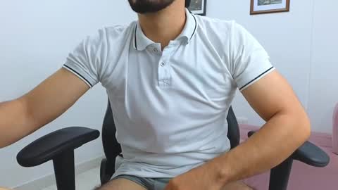 Snapshot of alejandroo_7 chatting on 24, 1, 2025 alejandroo_7 online show from 24, 1, 2025