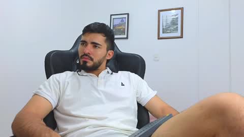 Snapshot of alejandroo_7 chatting on 8, 2, 2025 alejandroo_7 online show from 8, 2, 2025